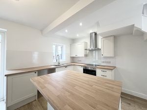 Photo 12- click for photo gallery